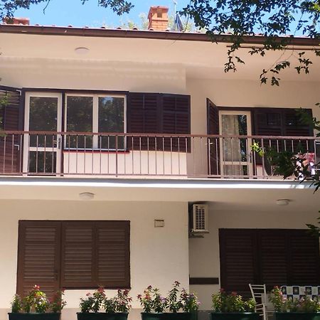 Apartman Kora Njivice Exteriér fotografie