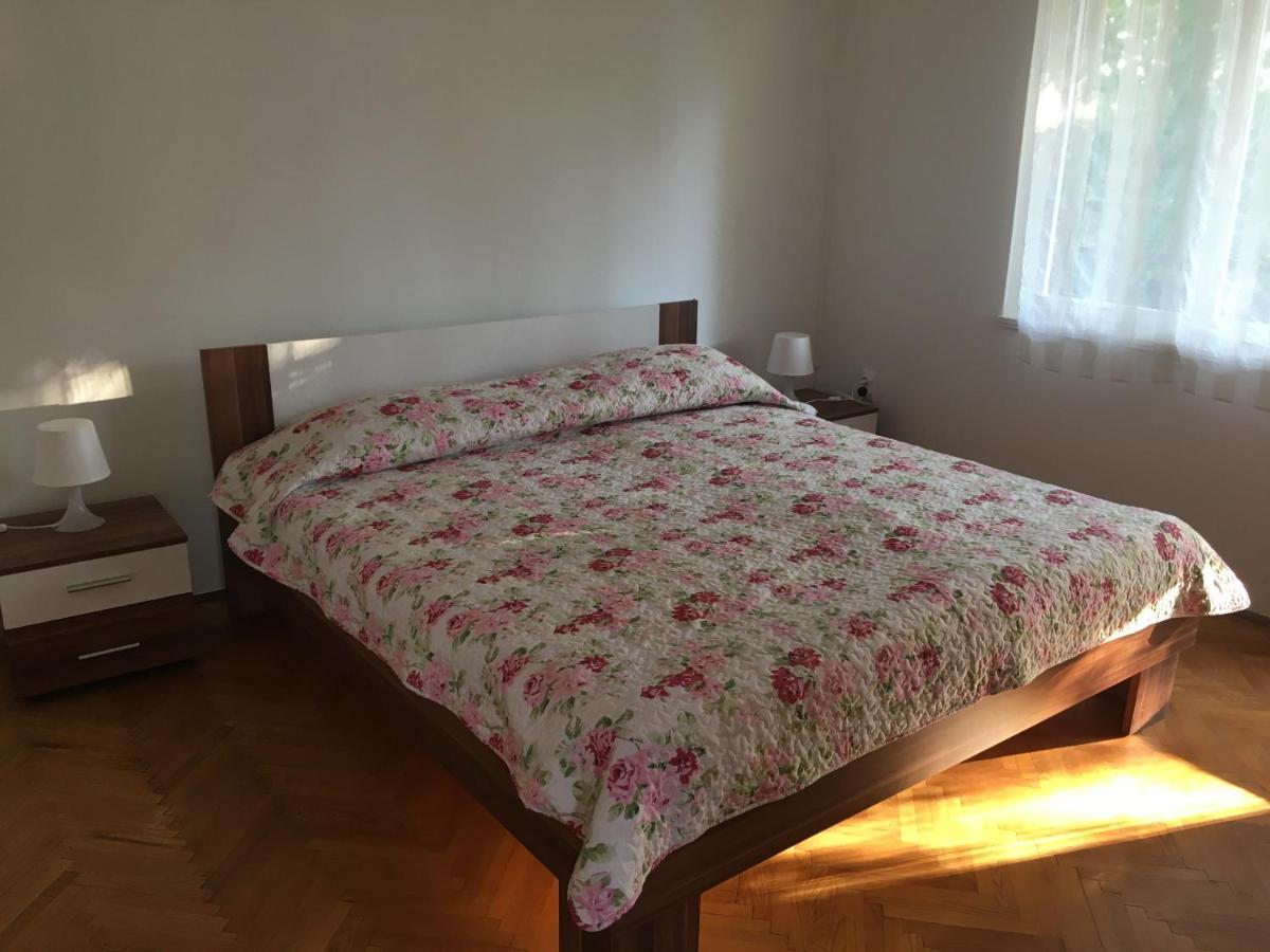 Apartman Kora Njivice Exteriér fotografie