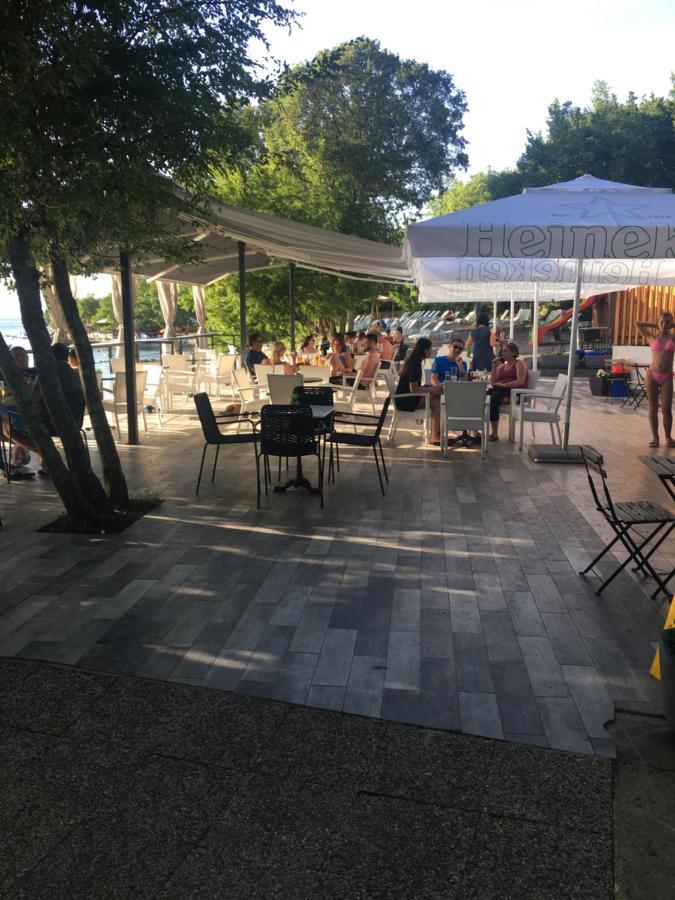 Apartman Kora Njivice Exteriér fotografie