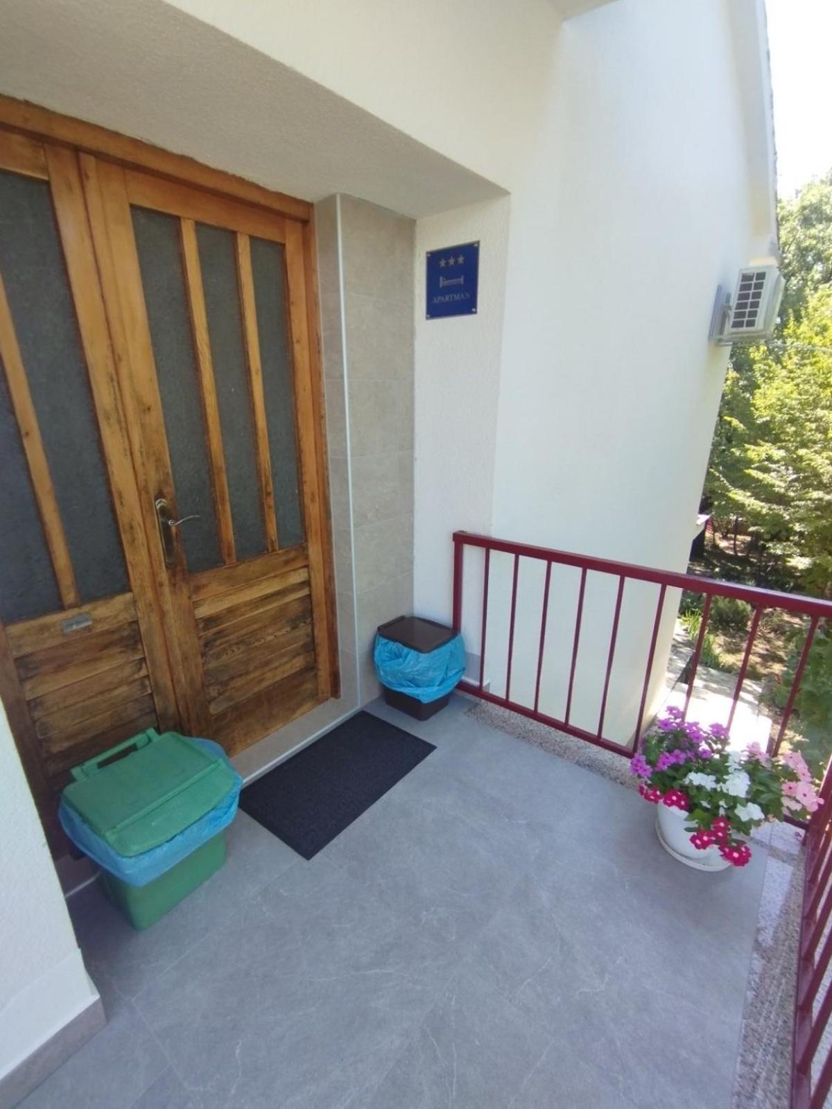 Apartman Kora Njivice Exteriér fotografie